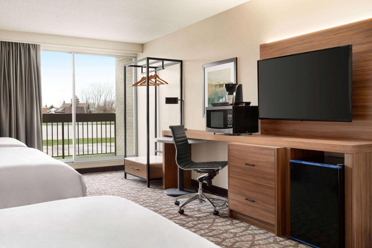Wyndham Garden Niagara Falls Fallsview Экстерьер фото
