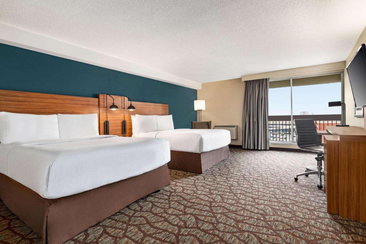 Wyndham Garden Niagara Falls Fallsview Экстерьер фото