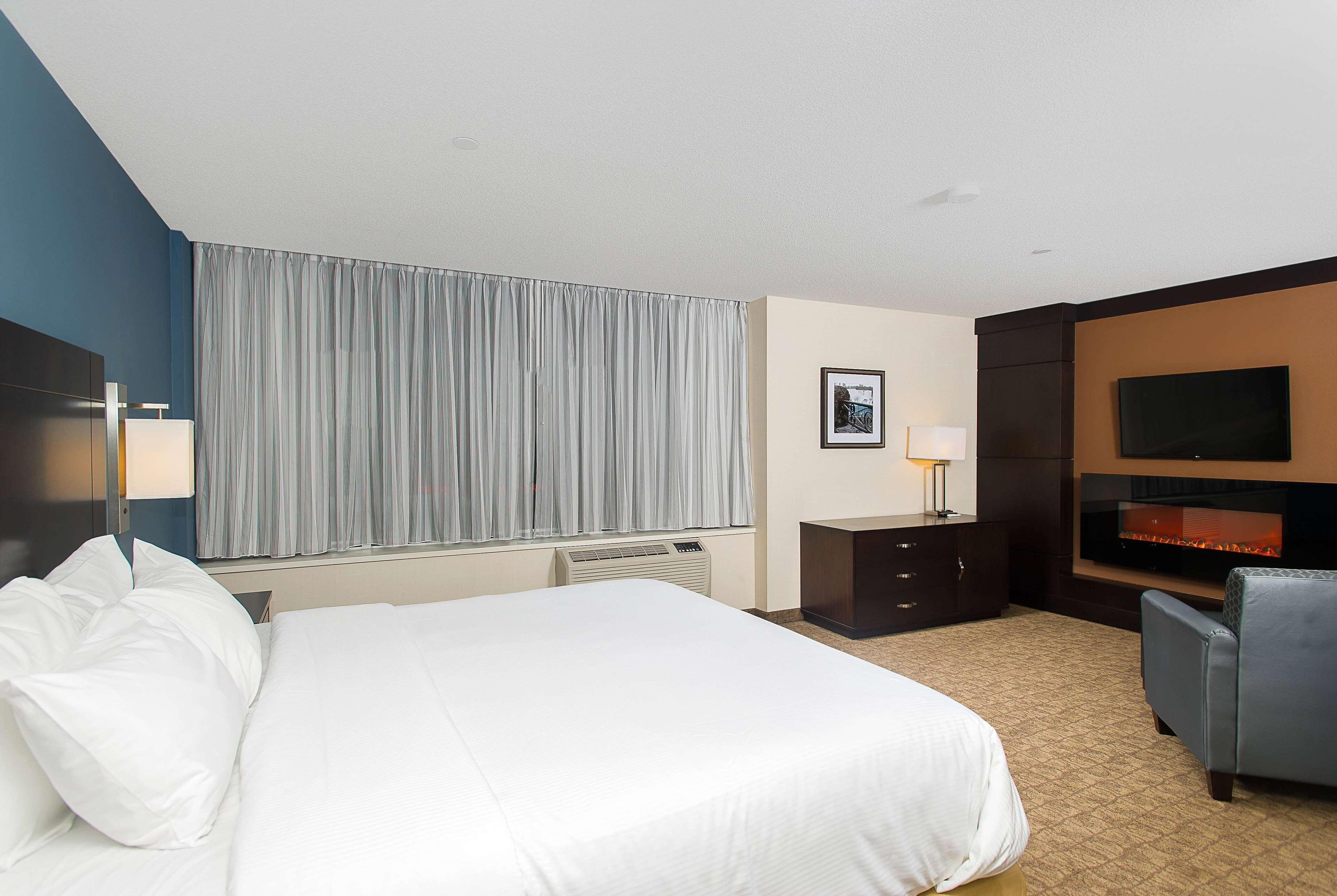 Wyndham Garden Niagara Falls Fallsview Экстерьер фото