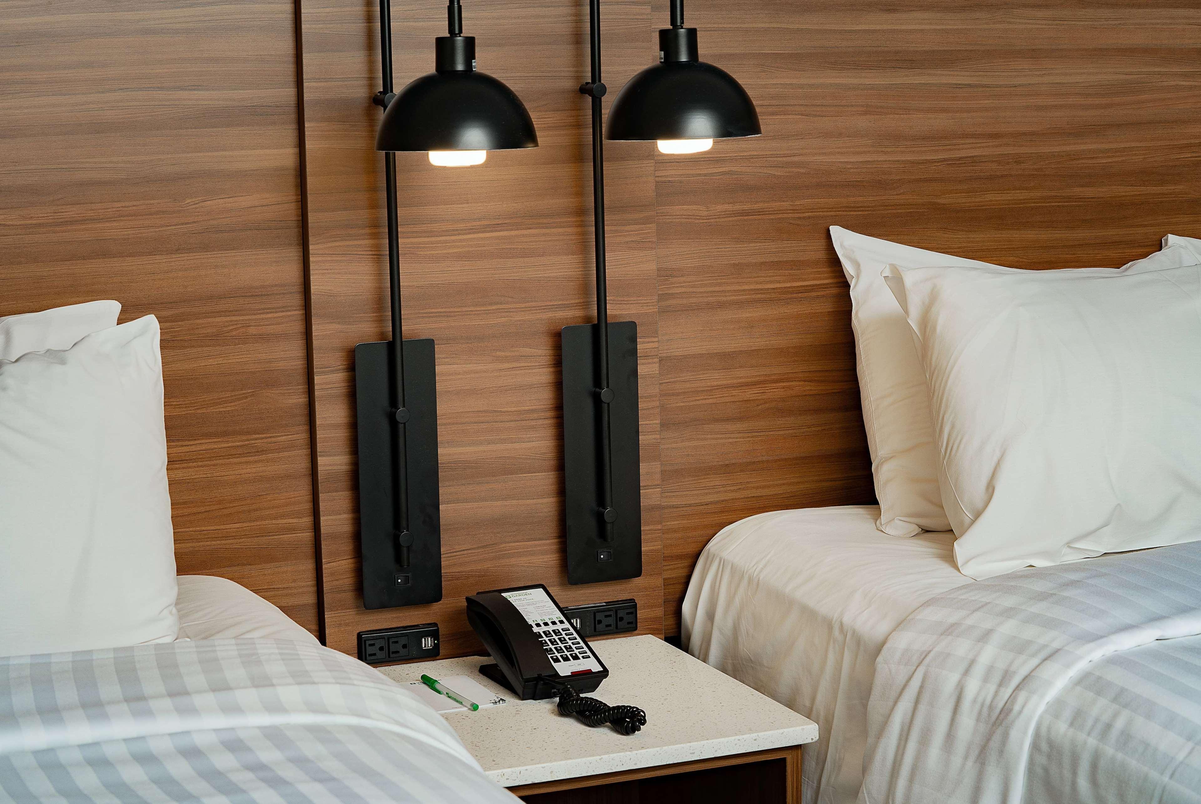 Wyndham Garden Niagara Falls Fallsview Экстерьер фото