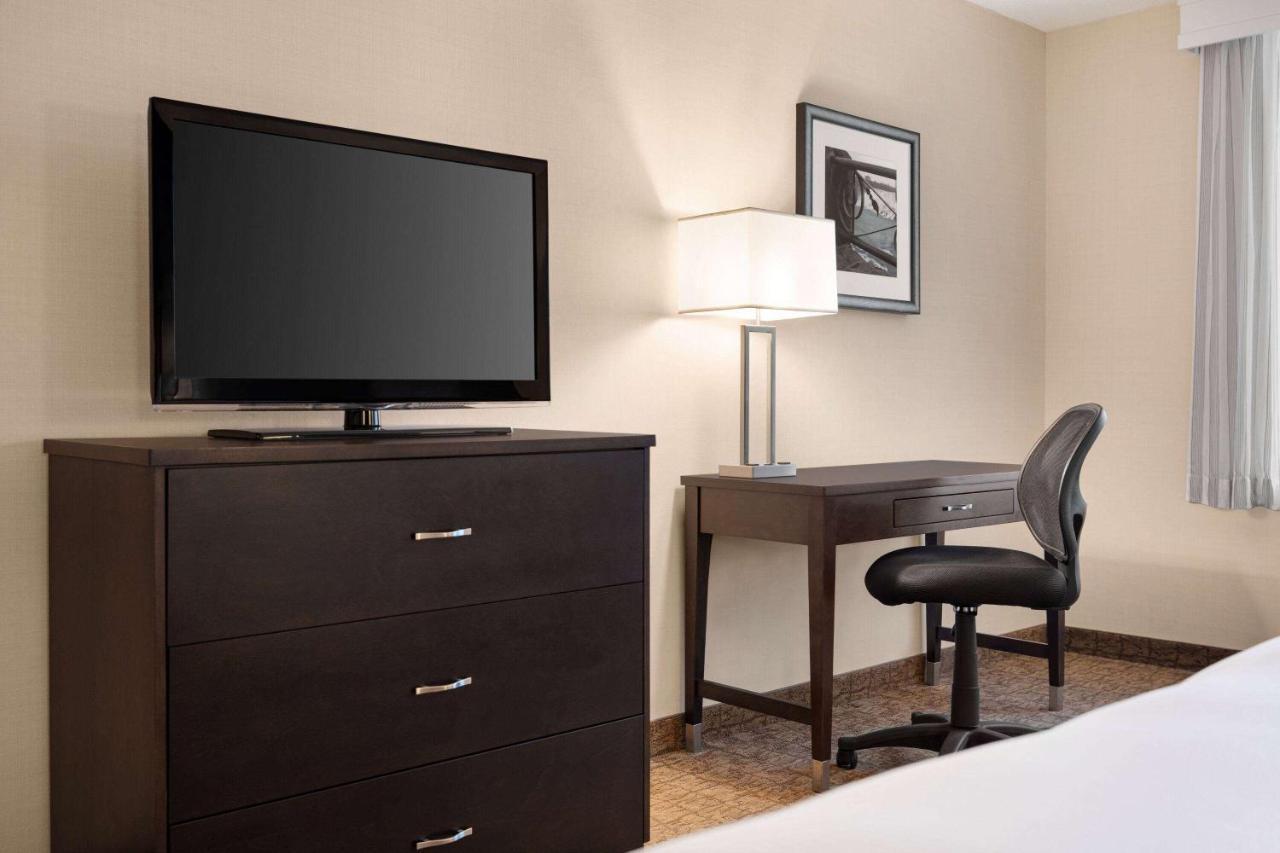 Wyndham Garden Niagara Falls Fallsview Экстерьер фото