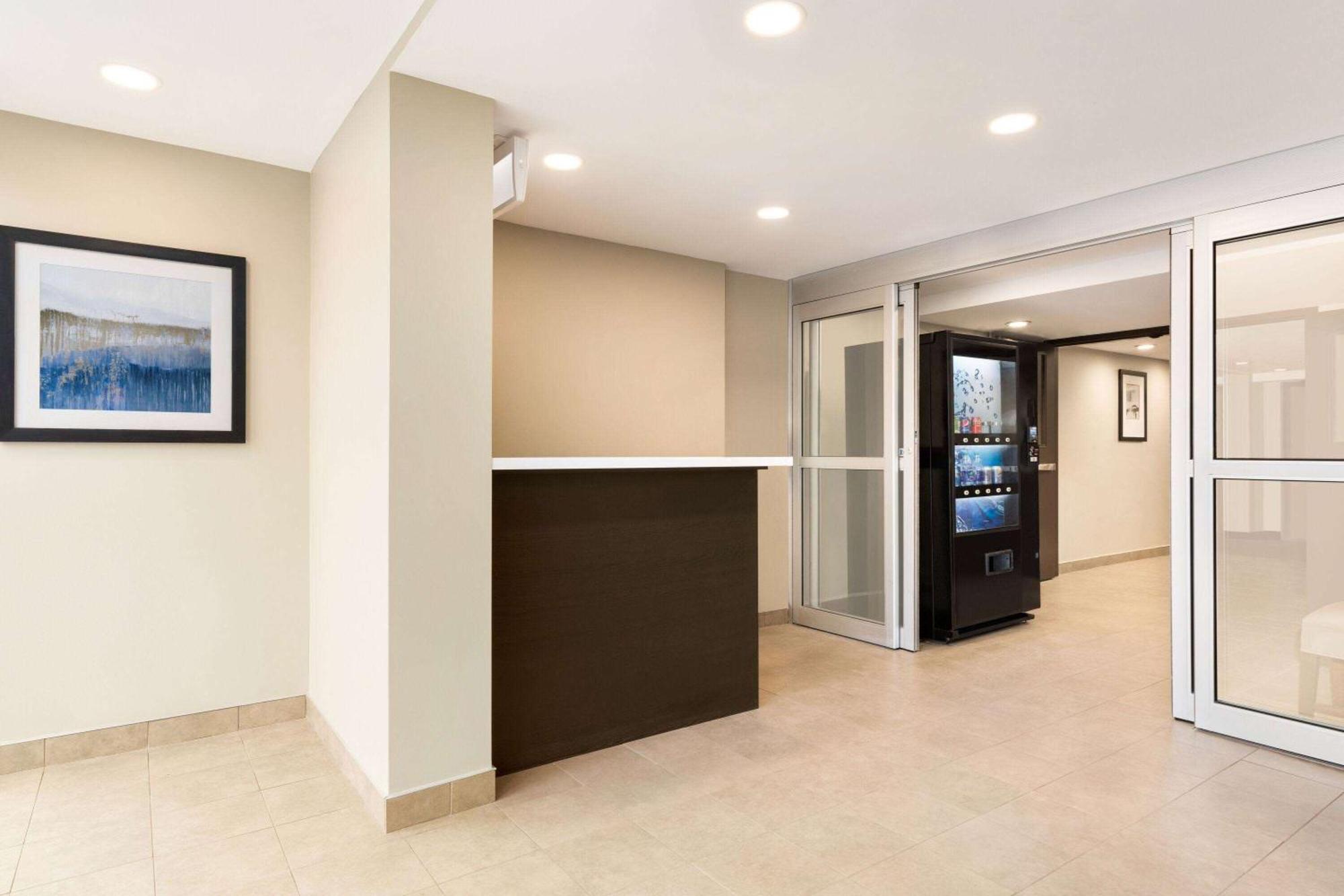Wyndham Garden Niagara Falls Fallsview Экстерьер фото